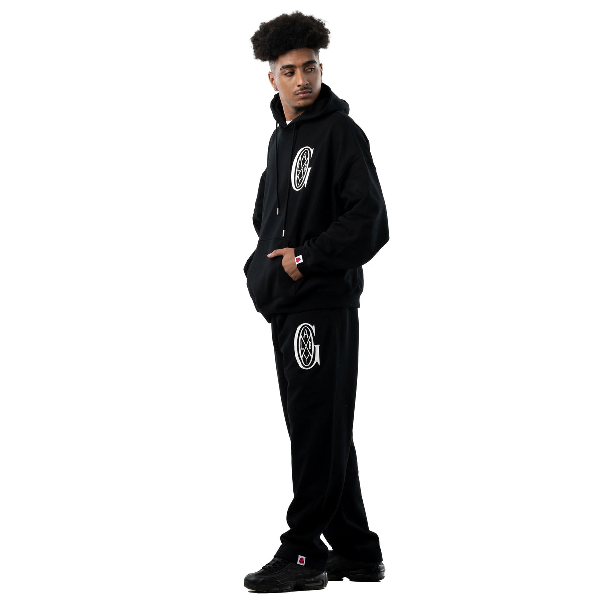 CREST HOODIE
